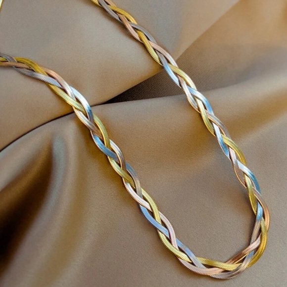 Women Stainless Steel Snake Chain Necklace & Bracelet Set - Picture 4 of 8